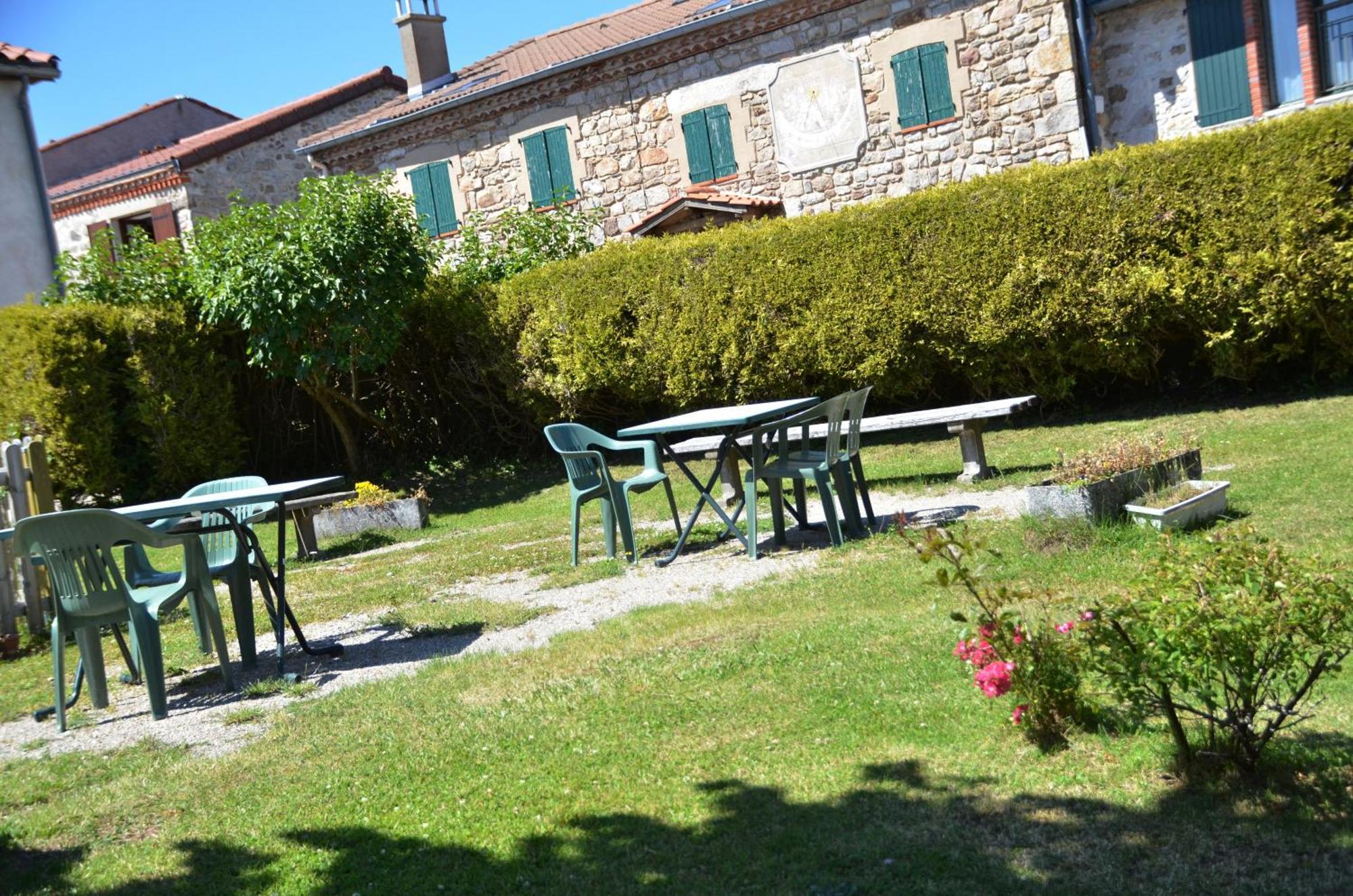 Hotel De France Le Bessat Exterior photo